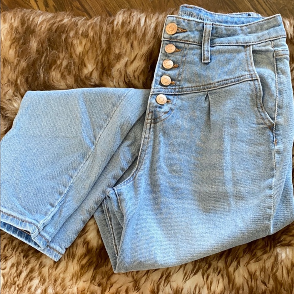 NWOT Wild Fable high rise jeans SIZE 4